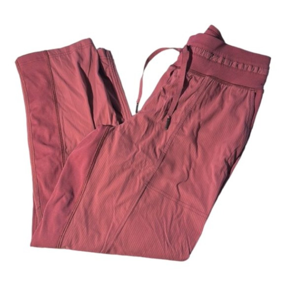 lululemon athletica Dance studio Pink cropped Pants